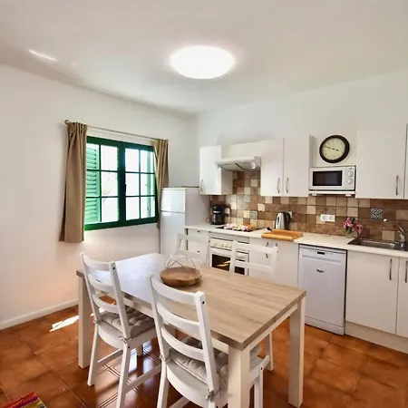 Terracitas 3 Hiru , Coqueto Con Ac , Terraza Y Piscina Comunitaria * Playa Blanca (Lanzarote)