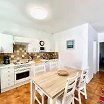 Сasa de vacaciones Terracitas 3 Hiru , Coqueto Con Ac , Terraza Y Piscina Comunitaria
