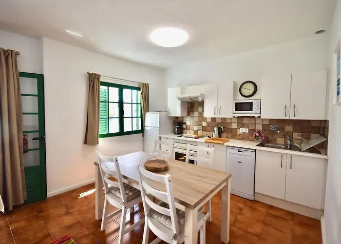 Terracitas 3 Hiru , Coqueto Con Ac , Terraza Y Piscina Comunitaria * Playa Blanca (Lanzarote)